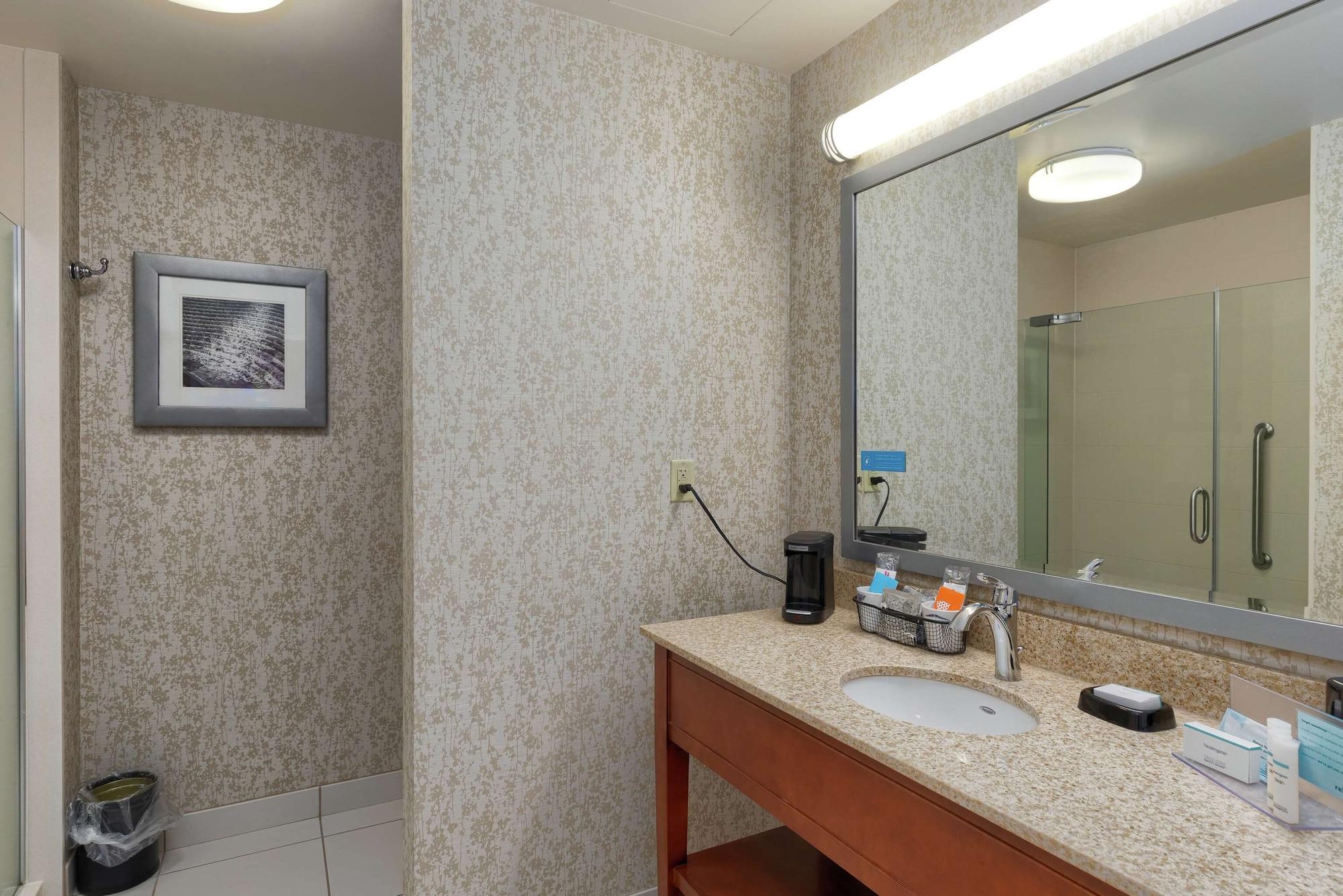 Hampton Inn & Suites Owensboro Downtown Waterfront Bagian luar foto