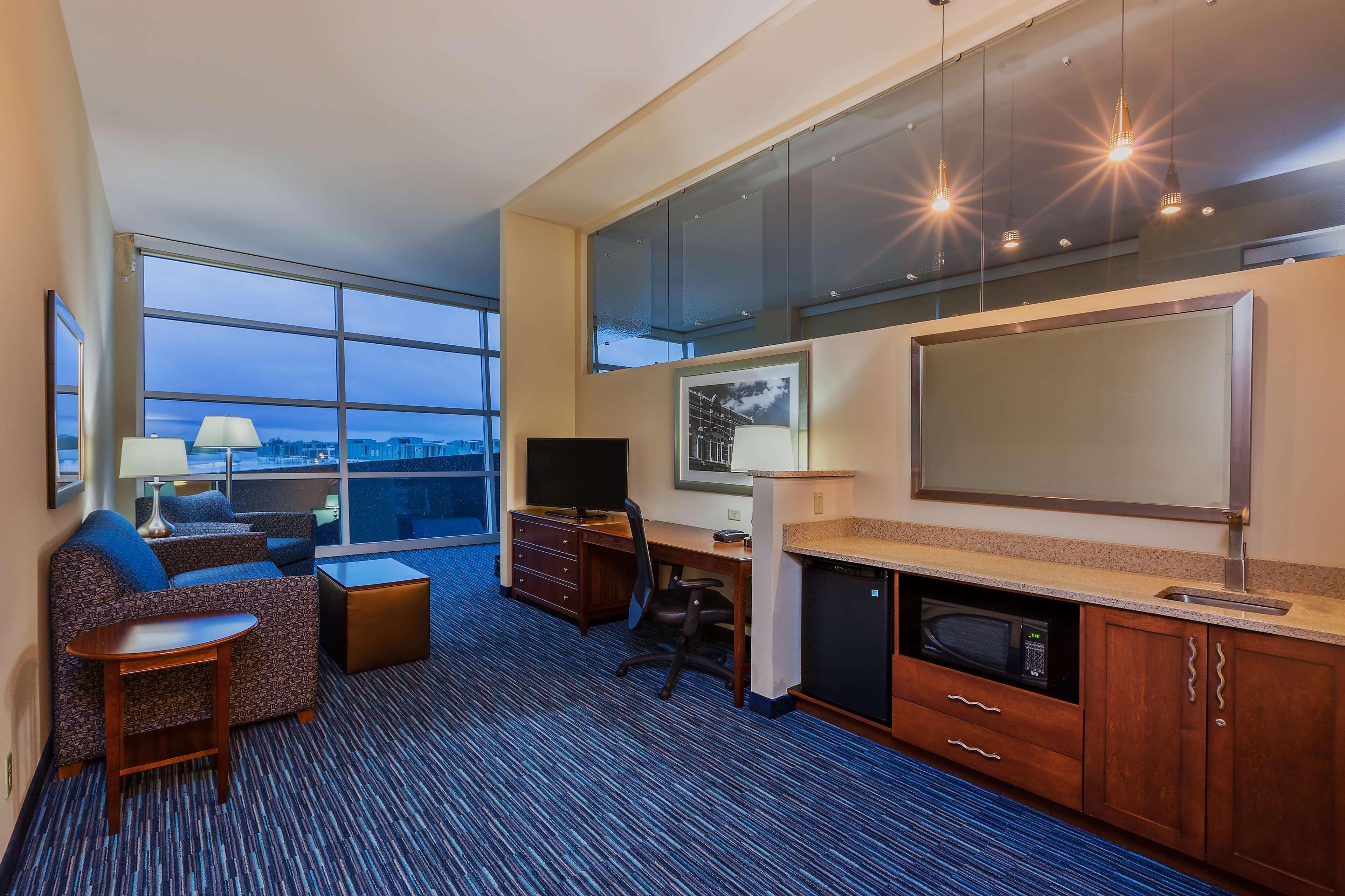 Hampton Inn & Suites Owensboro Downtown Waterfront Bagian luar foto