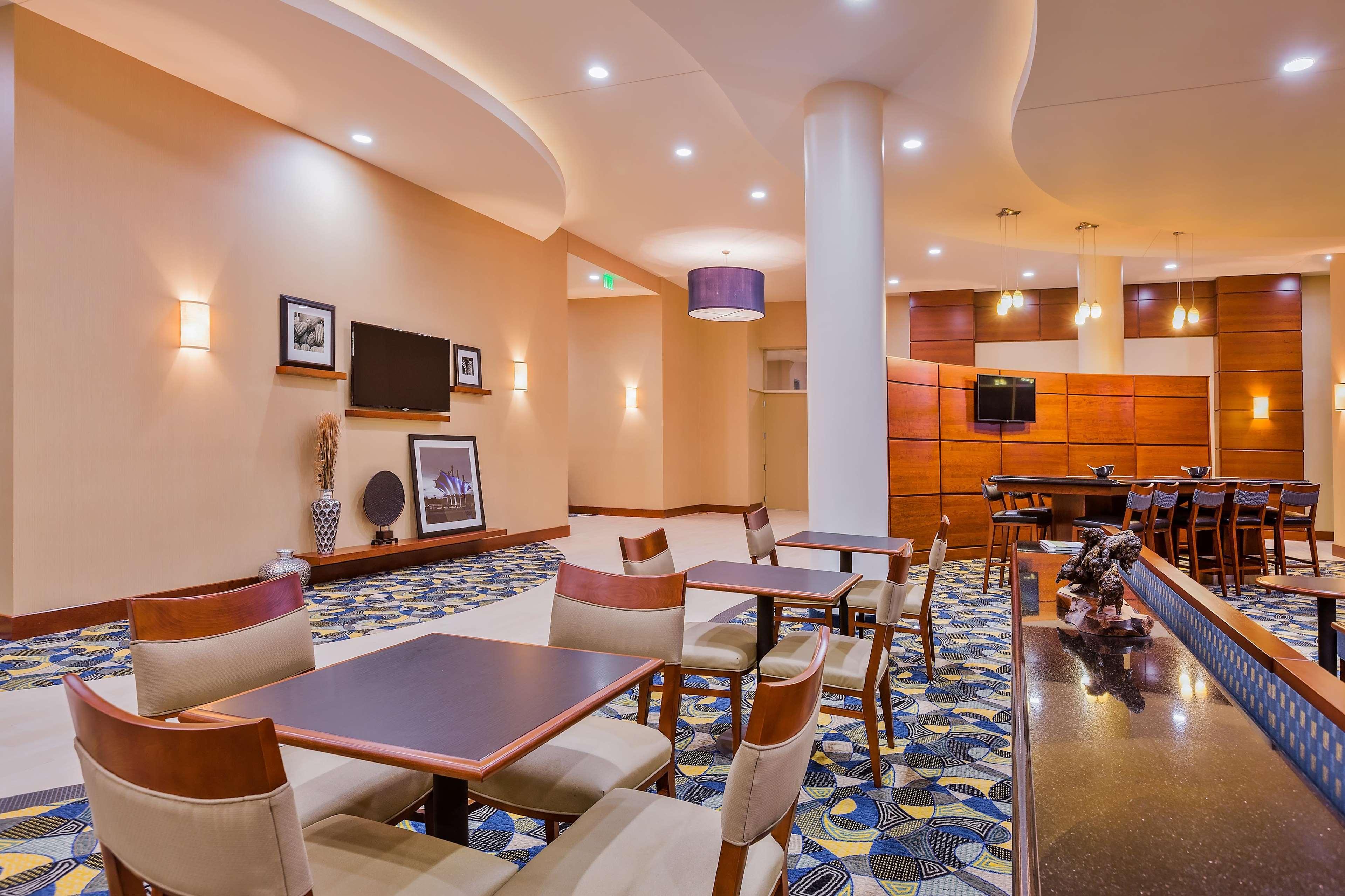 Hampton Inn & Suites Owensboro Downtown Waterfront Bagian luar foto