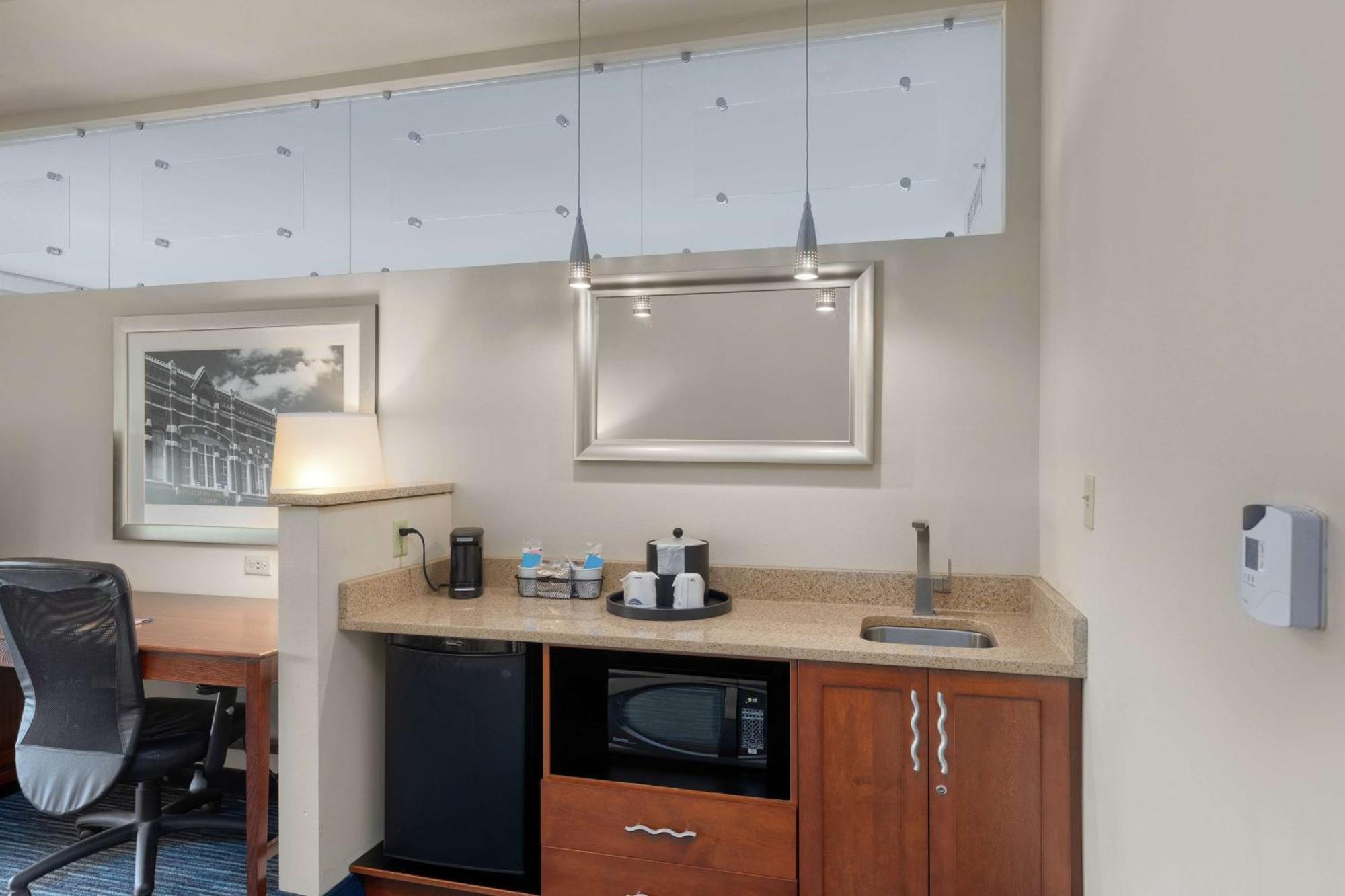 Hampton Inn & Suites Owensboro Downtown Waterfront Bagian luar foto